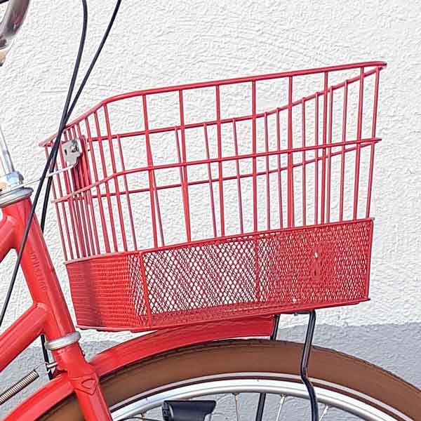 Korg Småland lackerad i ramfärgen