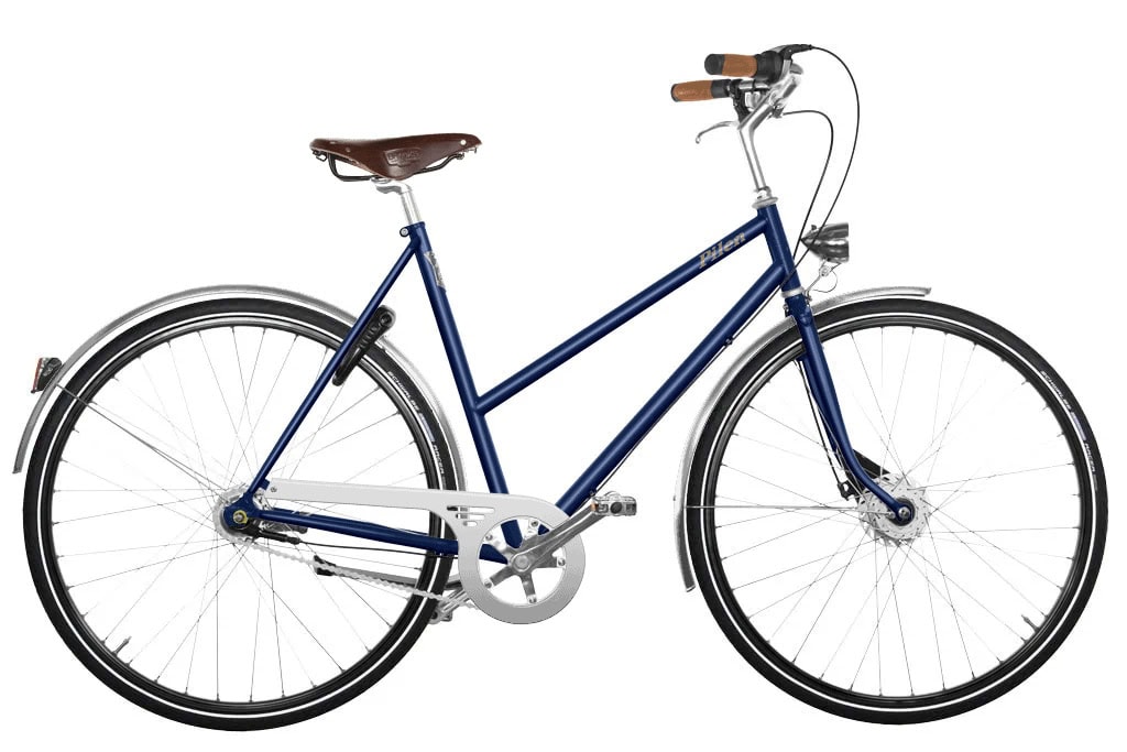 Pilen GT Durablå damcykel. Extrautrustad: sadel Brooks B17 brun äkta läder, täckande kedjeskydd mattputsat rostfritt stål och handtag bruna kork.